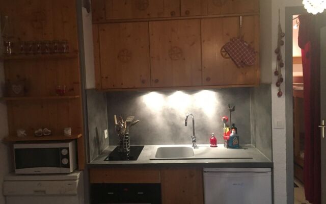 Betelgeuse N°62 : Studio Cabine 3 Personnes / Studio Cabin 3 People