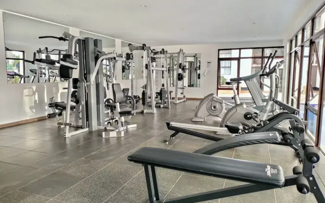 Lux Suites Astoria Apartments Lavington