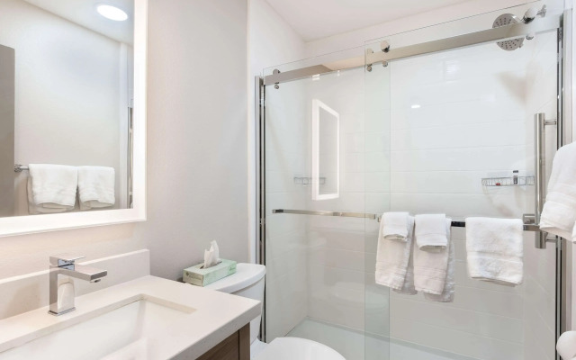 Days Inn by Wyndham Red Bluff