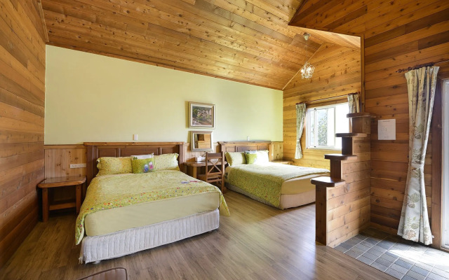 Aurora Villa
