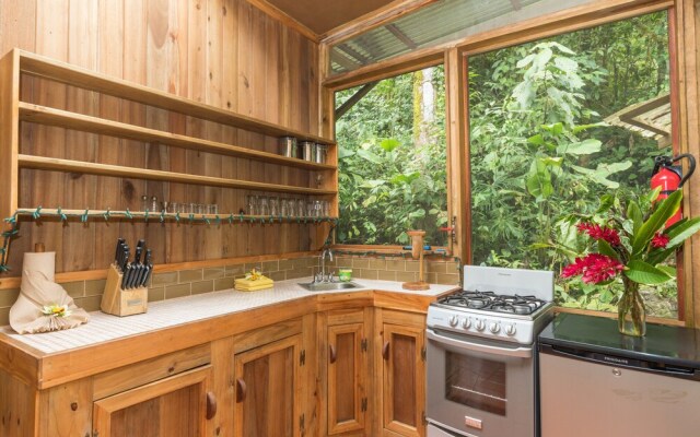 Finca Bellavista Treehouse Community