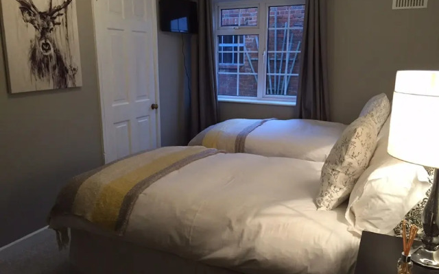 Illshaw Heath Farm Guest Lodge
