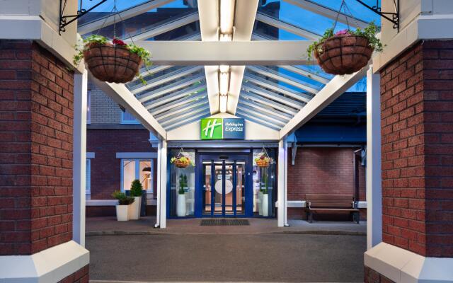 Holiday Inn Express Strathclyde Park M74 JCT 5, an IHG Hotel