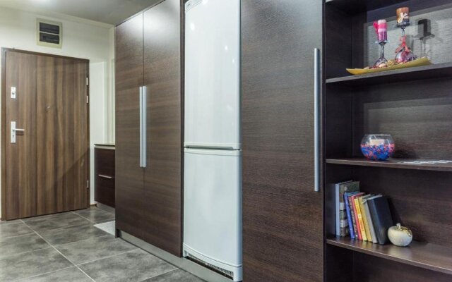 TEIS Apartments
