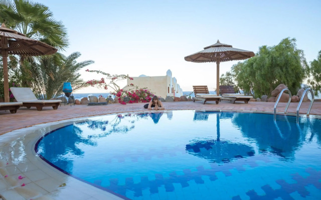 Bedouin Moon Hotel