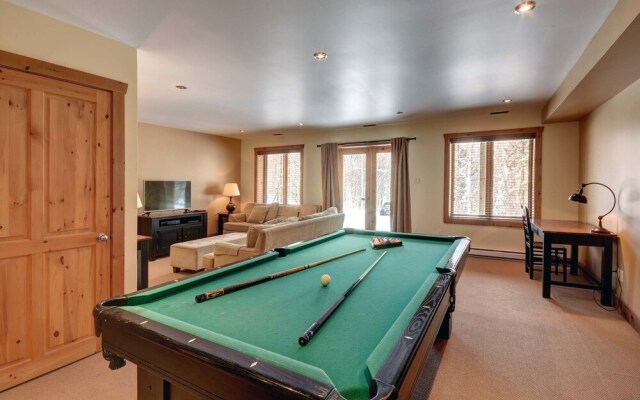 Chalet Lakota