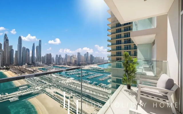 LUX  Luxury Sunrise Beachfront Suite 2