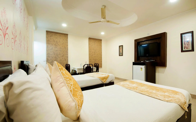 Hotel Dakha International