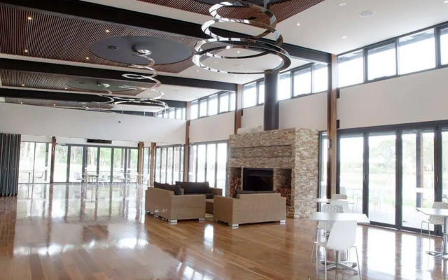 Eight Willows Retreat