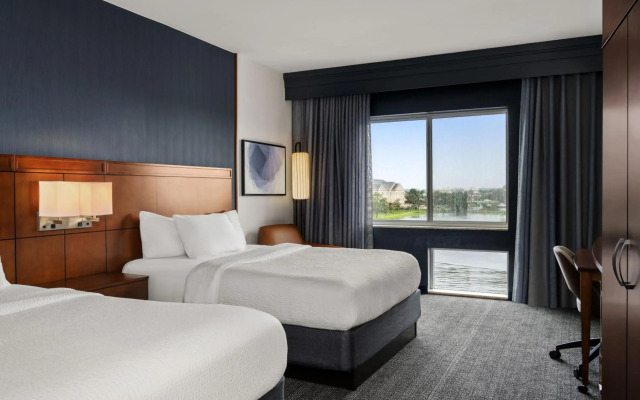 Courtyard by Marriott Evansville East