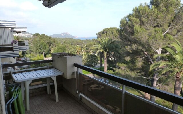 Apartment With one Bedroom in Saint-raphaël, With Wonderful sea View,