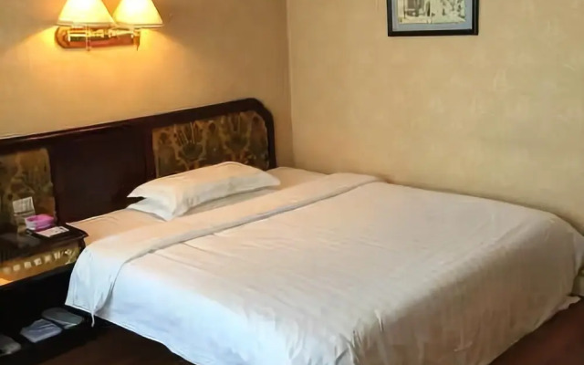 Fushun Tiantian Hotel (Mudanjiang High-speed Railway Wanda Branch)