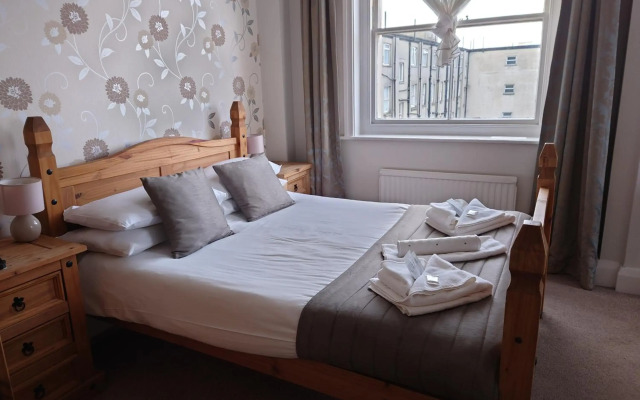 The Cumberland Hotel