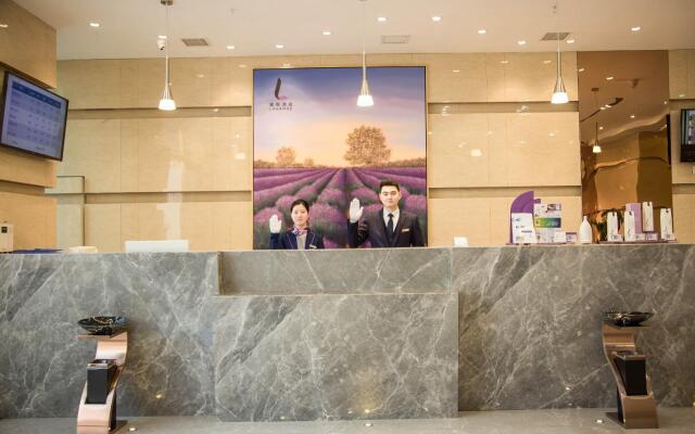 Lavande Hotels Xianning Tonghui Plaza
