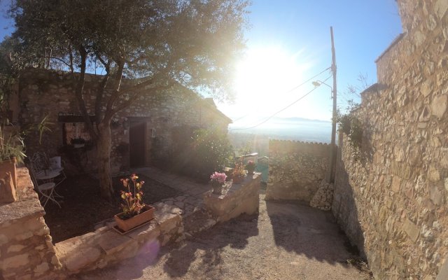 House Near Assisi Perfect for Holidays With Animals