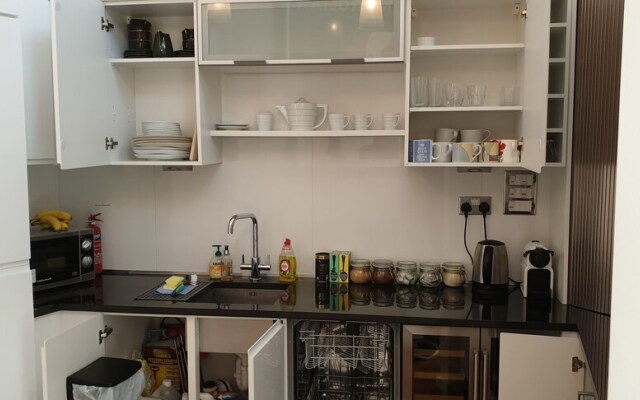 Exclusive Excel London Apartment