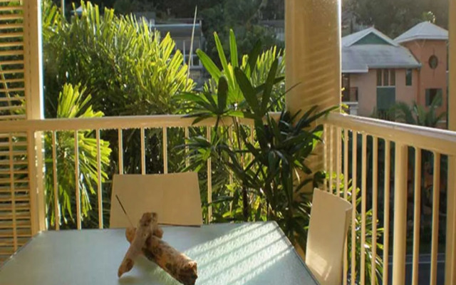 Port Douglas on Macrossan