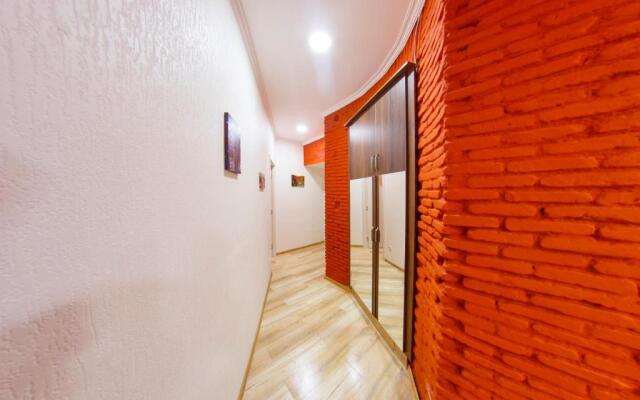 3 Rooms Hotel