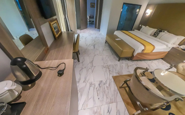 Maxbe Continental Hotel
