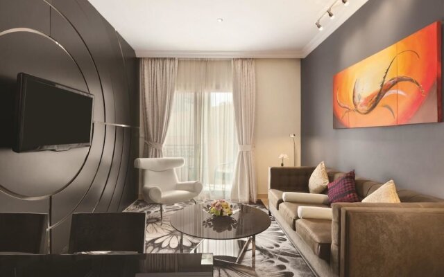 One to One Clover Hotel & Suites