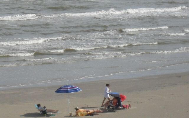Seascape Deluxe Beach Condos by A B Sea Rentals