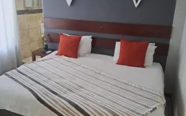 Honey Bee Guesthouse