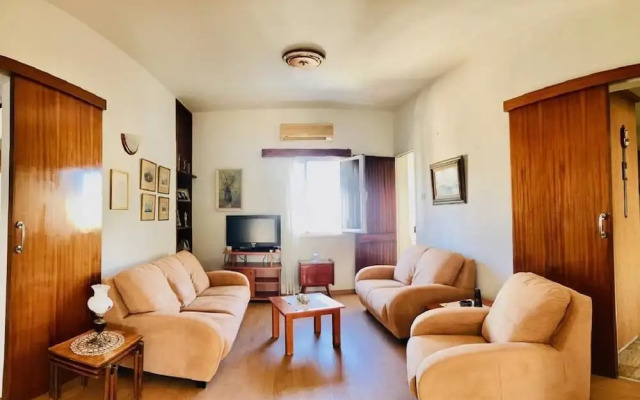 Timeless Apartment in the City Centre
