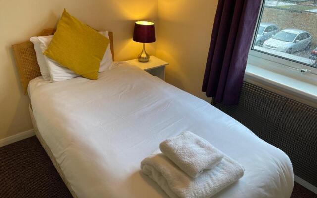 Heart of Canterbury Holiday Home Sleeps 7 Wifi