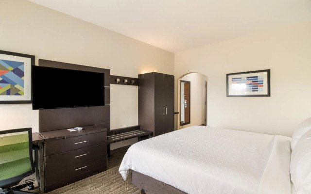 Clarion Pointe New Bern