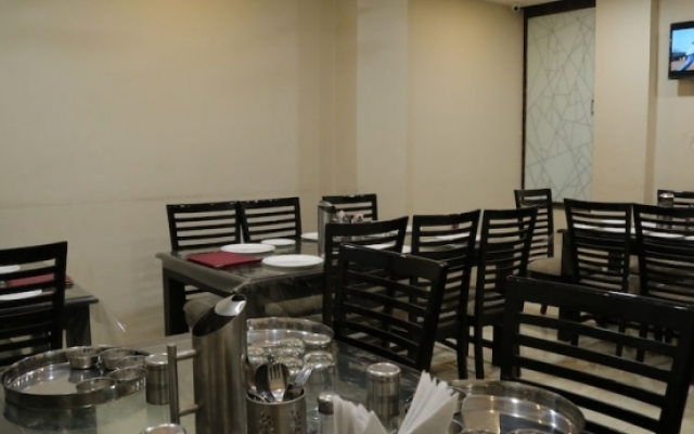 Hotel Lokpriya Inn