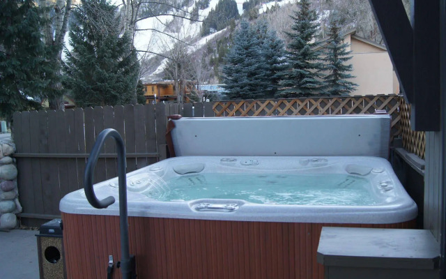 Aspen Mountain Lodge