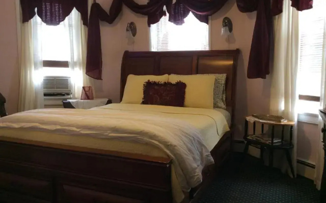 Fair Street Guest House