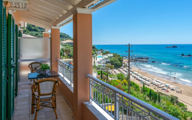 Naftis Apartments