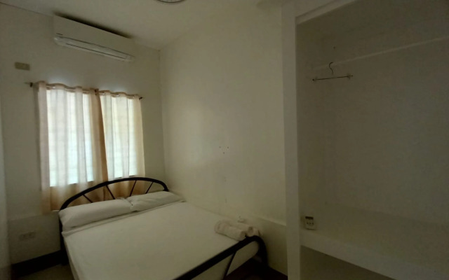 OYO 935 Palajuanders Inn