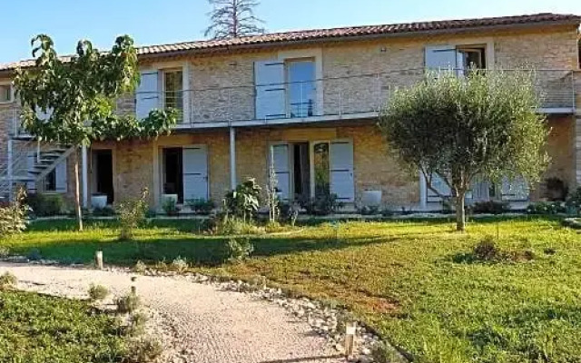 Le Jaccaranda