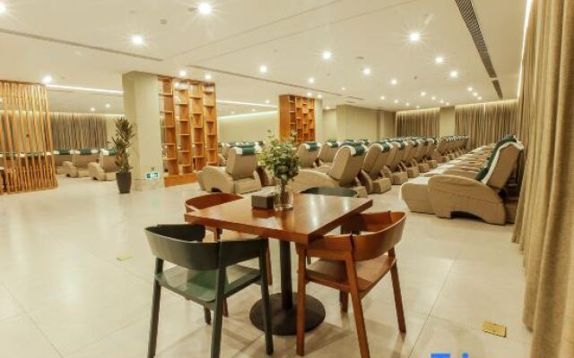 Xiuhe Hot Spring Holiday Hotel