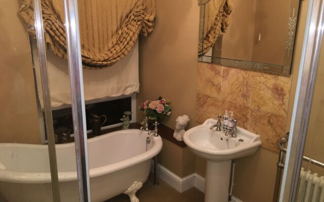 The Mendip Gate Guest House