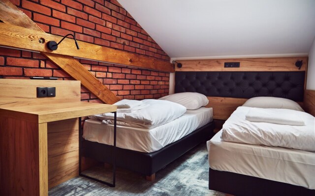 Lord Jack Apartments