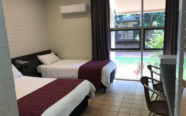 Albatross Bay Resort