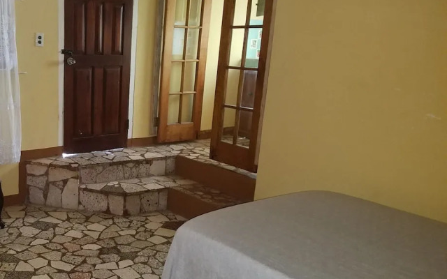 The Cozy Family Inn Guesthouse