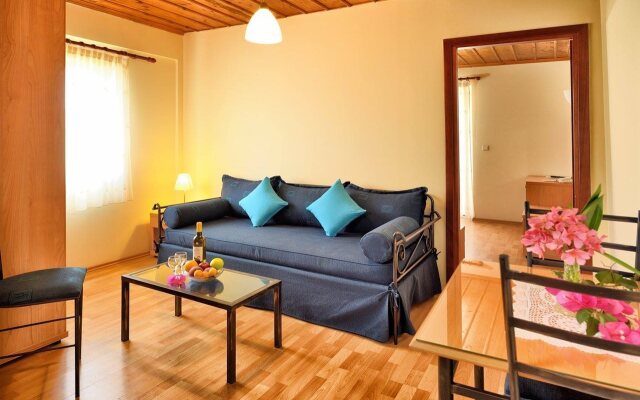 Studio Nikiti Beach