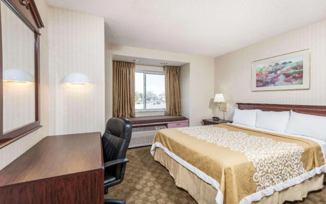 Days Inn & Suites by Wyndham Boardman