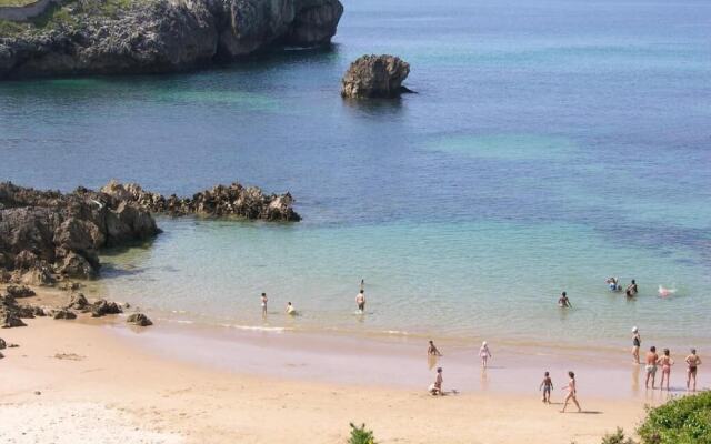 Apartamentos Silken Playa de Toro