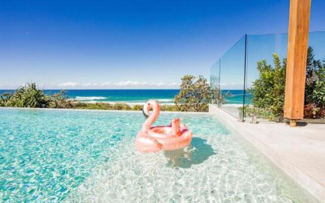 Castaways Beach Escape
