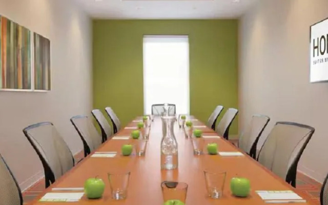 Home2 Suites By Hilton Woodstock On