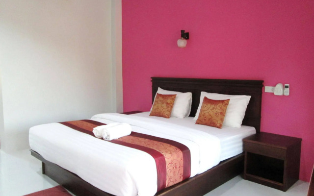 Lanta Riviera Villa Resort
