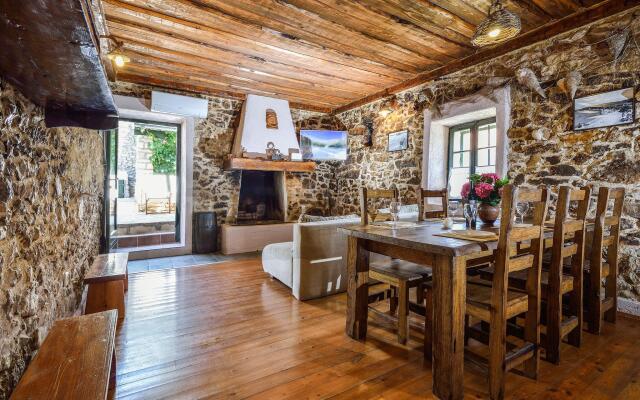 Pet-friendly Holiday Home in Sukošan with Hot Tub