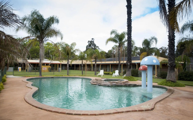 Barooga Country Inn Motel