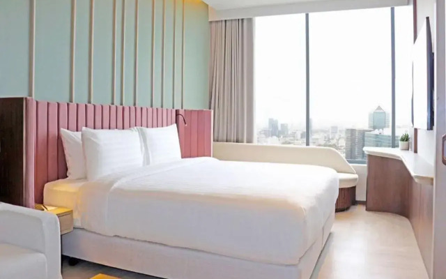 The Quarter Ratchayothin by UHG