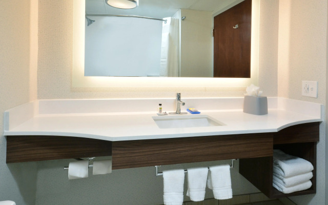 Holiday Inn Express Raleigh Durham Airport by IHG